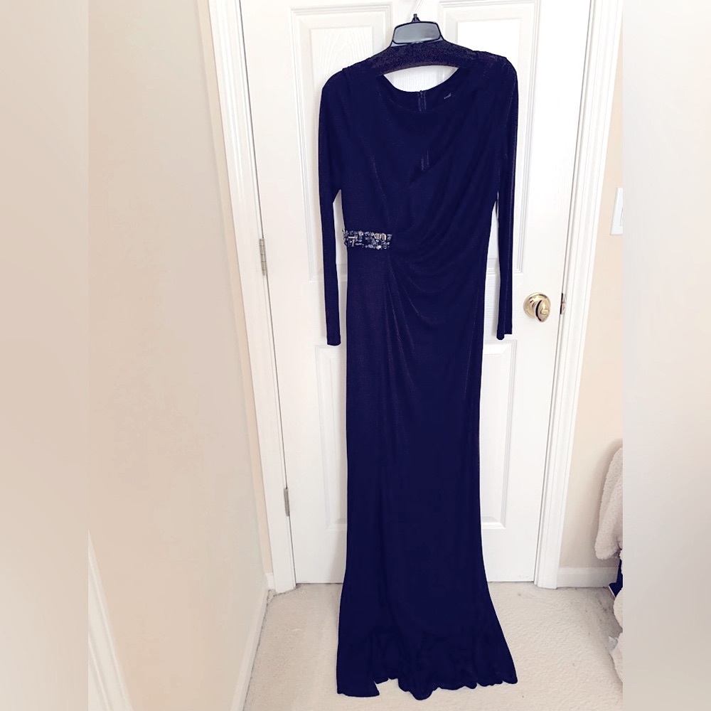 NWT David Meister Gown: Maxi Dark Navy, Left Chest Side Cutout, Long Sleeve 12